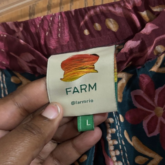 Farm Rio Teal Seashell Tapestry Cargo Pants size L NWOT - Picture 4 of 7